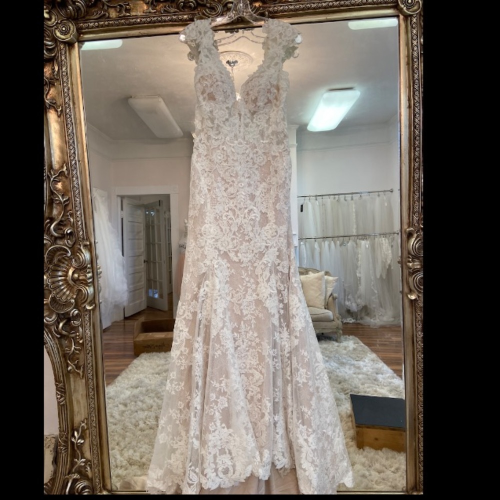 Wedding dress Maggie Sottero - Chauncey size 14